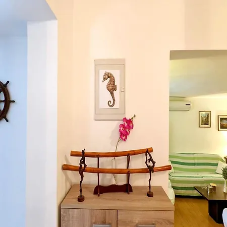 Jaga - Three Bedroom With Swimming Pool Holiday home